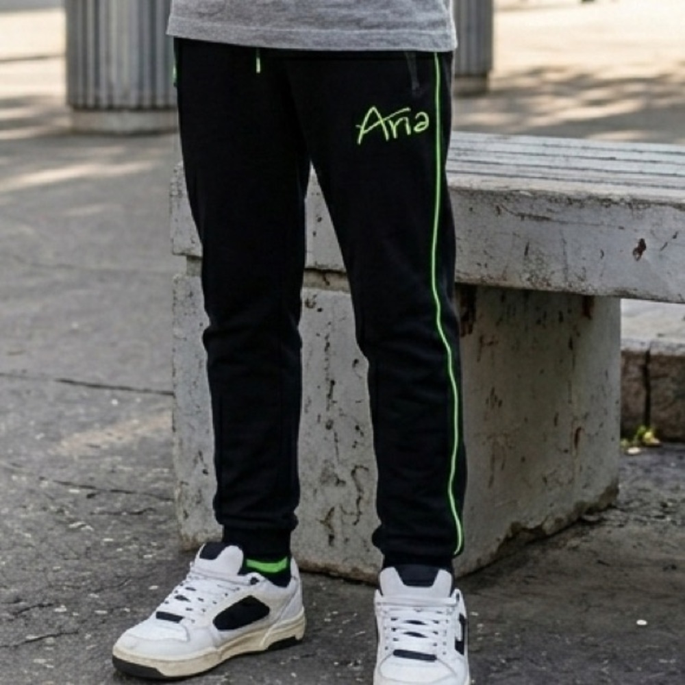 Maceoo Paris x Aria Men’s Jogger Pants Size M